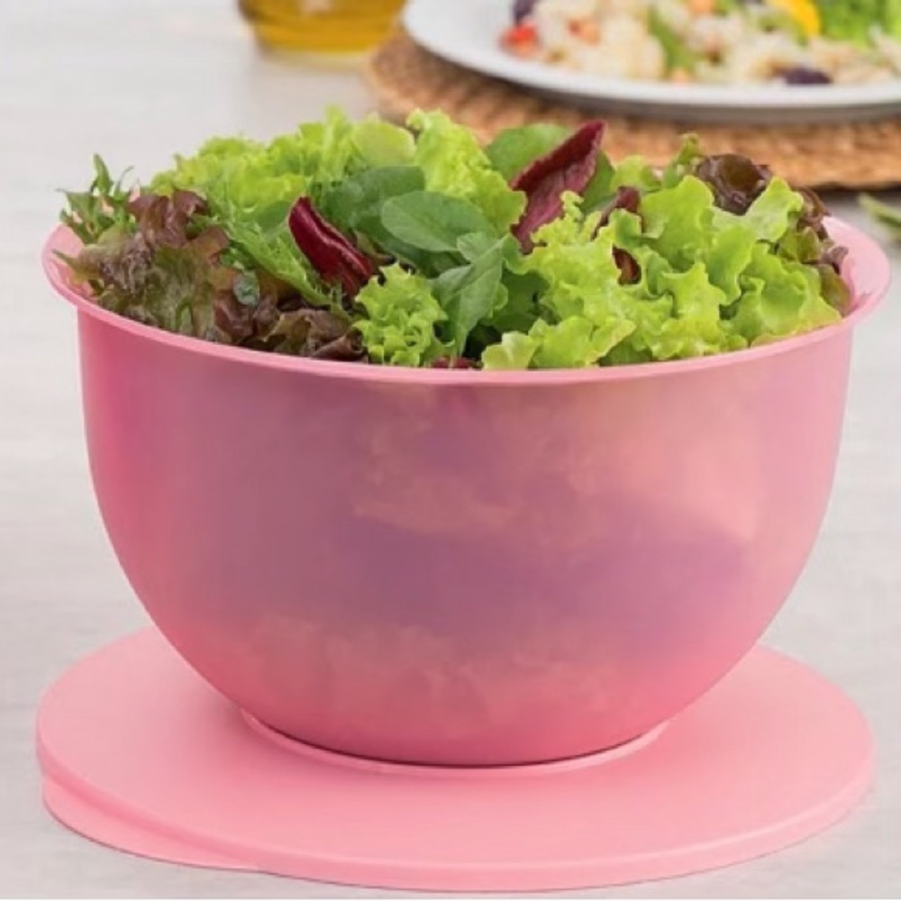 TUPPERWARE® IMPRESSIONS CLASSIC BOWL 4.3 LITER PINK COLOR